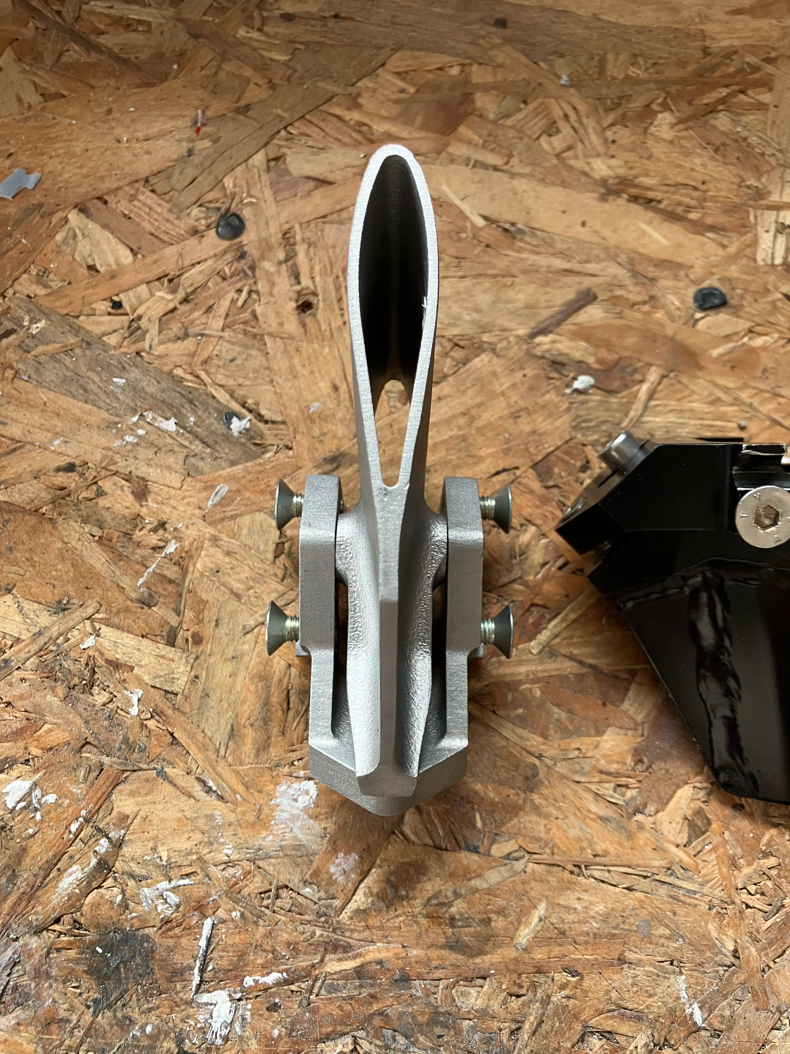 Top view of the one-piece internal geometry of the 3D printed Lotus 110 saddle